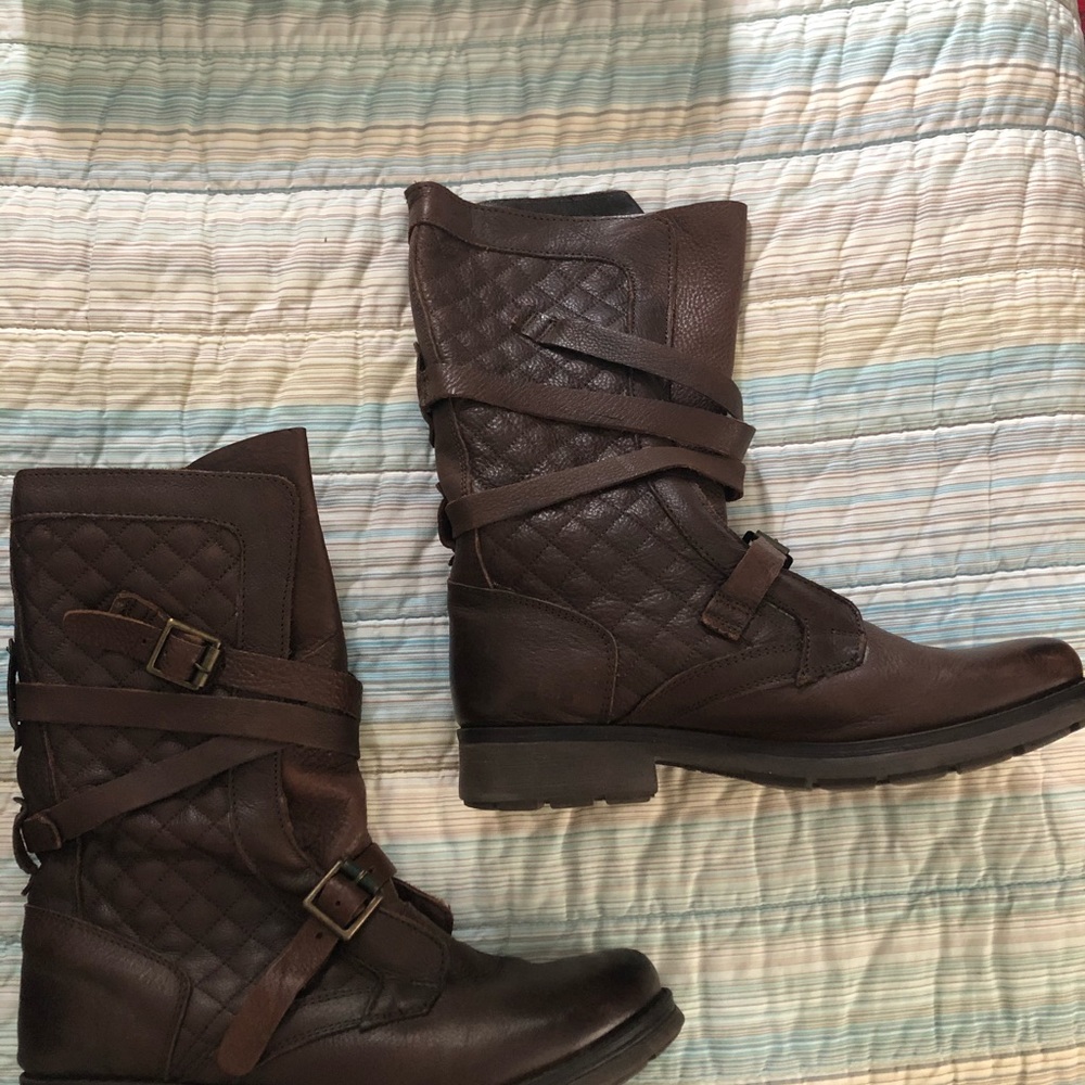 Steve Madden leather boots ( worn for 3 hours)